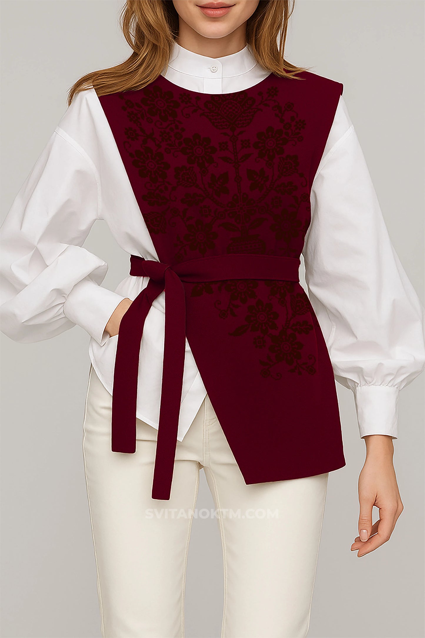 Жіноча жилетка для вишивки “Дерево роду” з квітковим орнаментом — заготовка нитками або бісером
