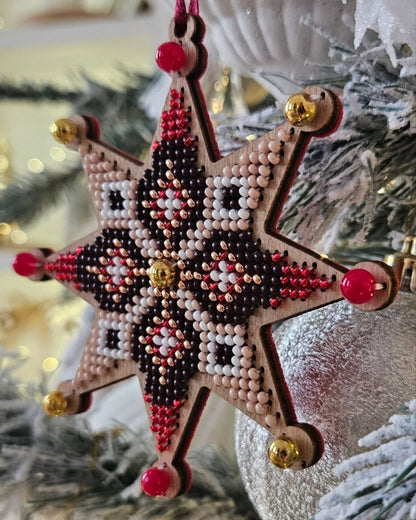 Заготовка для вишивки бісером на дерев’яній основі «Ялинкова прикраса – Різдвяна зірка»